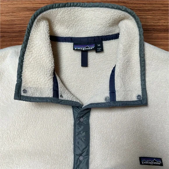 W’s Synchilla Snap-T Fleece Pullover - Picture 5 of 5